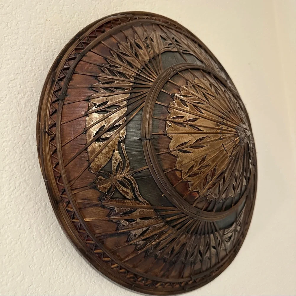 ANTIQUE Decorative Asian Conical‎ Hat (nón lá in Vietnam)